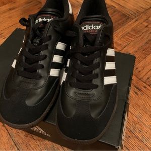 Adidas samba Classic junior size 6 (men’s 6) woman’s 7